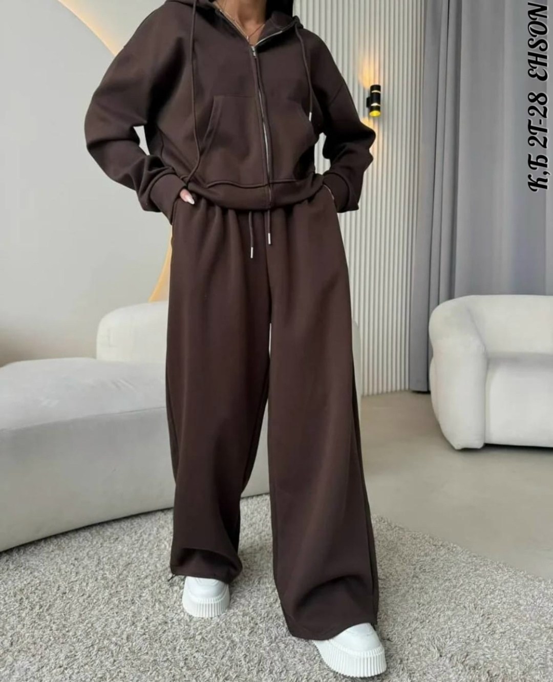 костюмы спортивные,костюмы женские спортивные,спортивный костюм с широкими штанами,женские костюмы,костюм худи