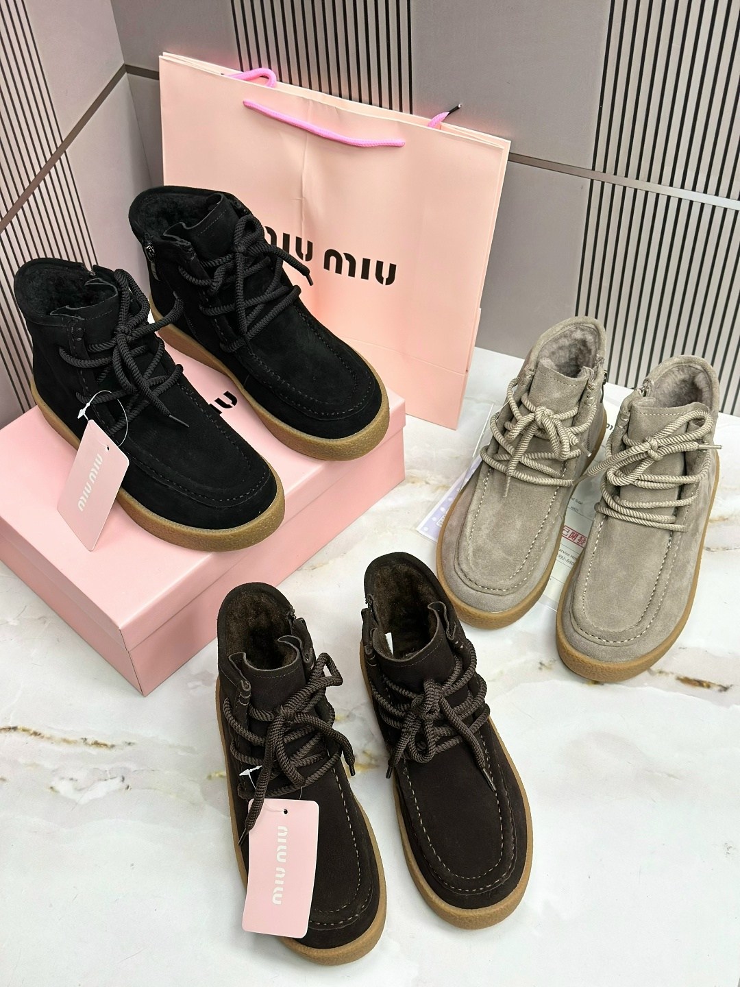 ,ботинки miu miu,ботинки замшевые, женская,женские ботинки