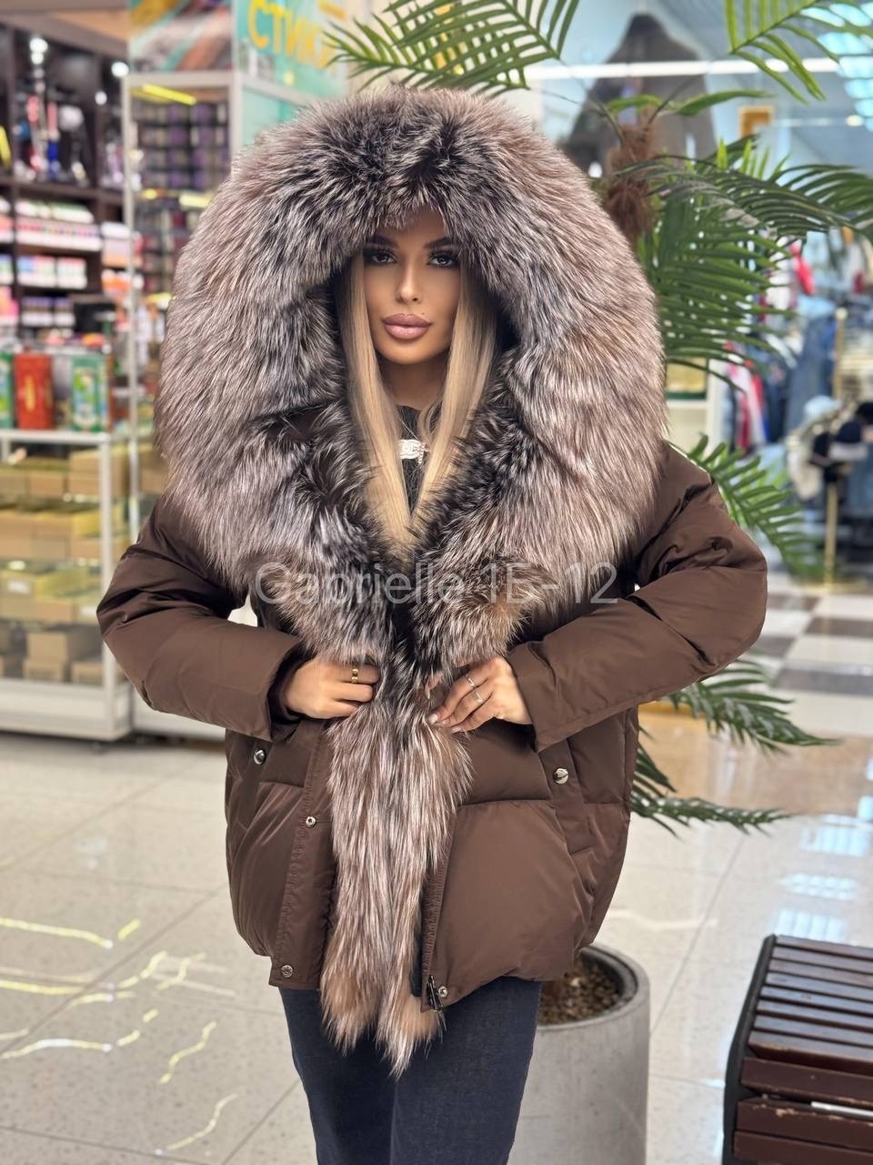 пуховики с натуральным мехом,пуховик с мехом,стильные пуховики,пуховик женский с натуральным мехом,пуховики женские