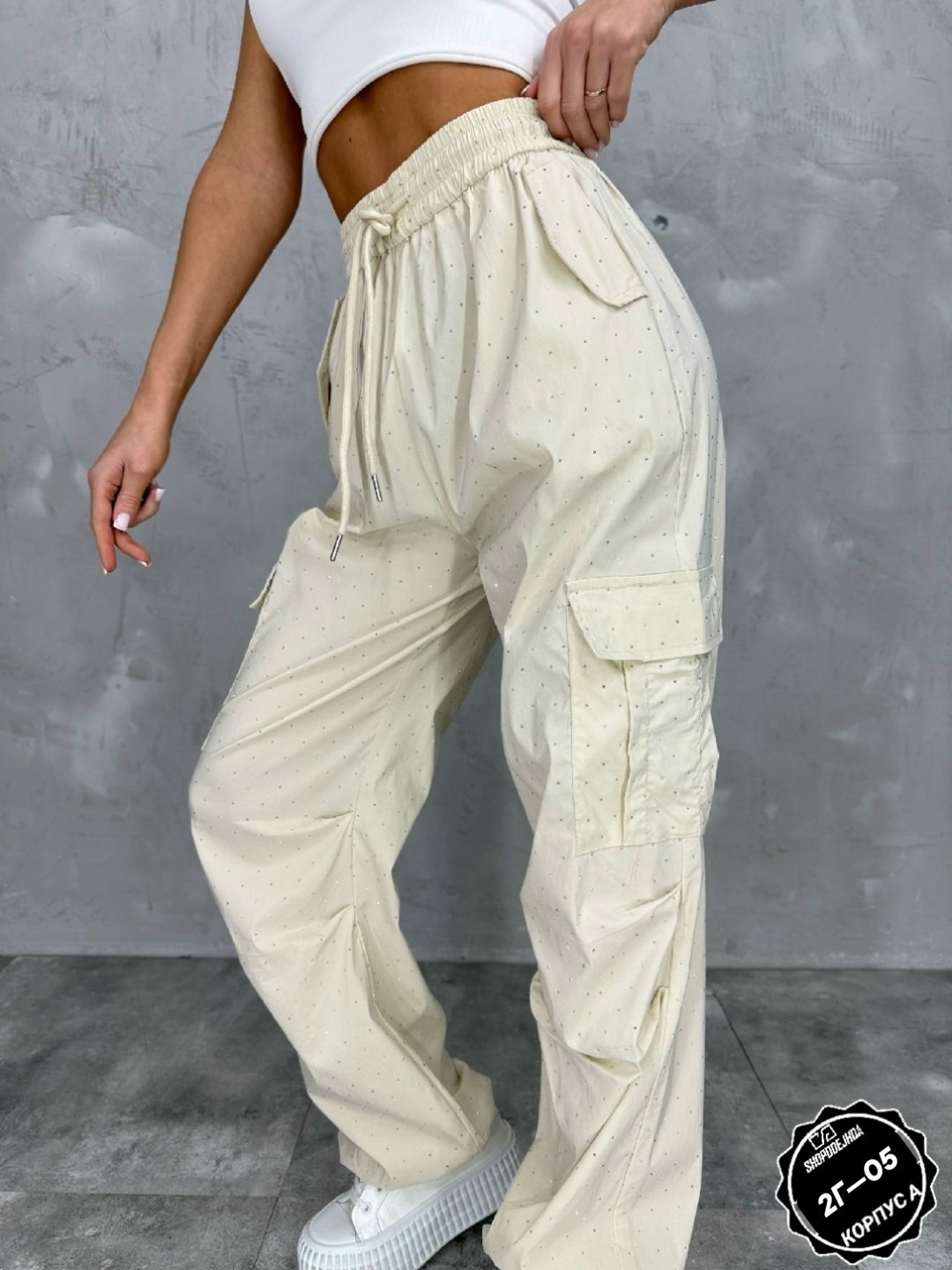 штаны со стразами,спортивные брюки женские,штаны клëш,спортивные брюки,штанах