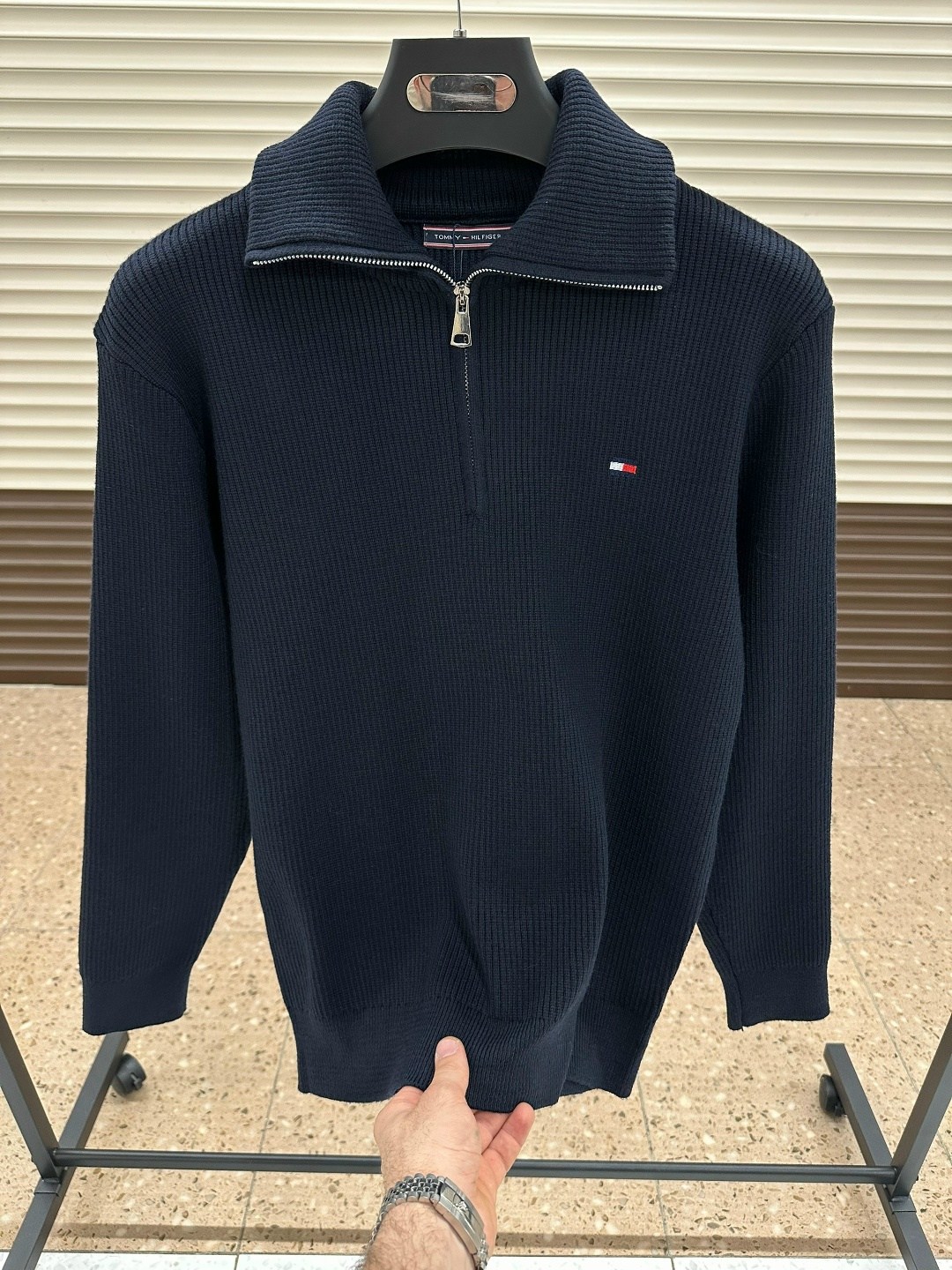 джемпер томми хилфигер мужской,мужские свитеры tommy hilfiger,мужской джемпер tommy hilfiger,пуловер мужской,свитеры tommy hilfiger