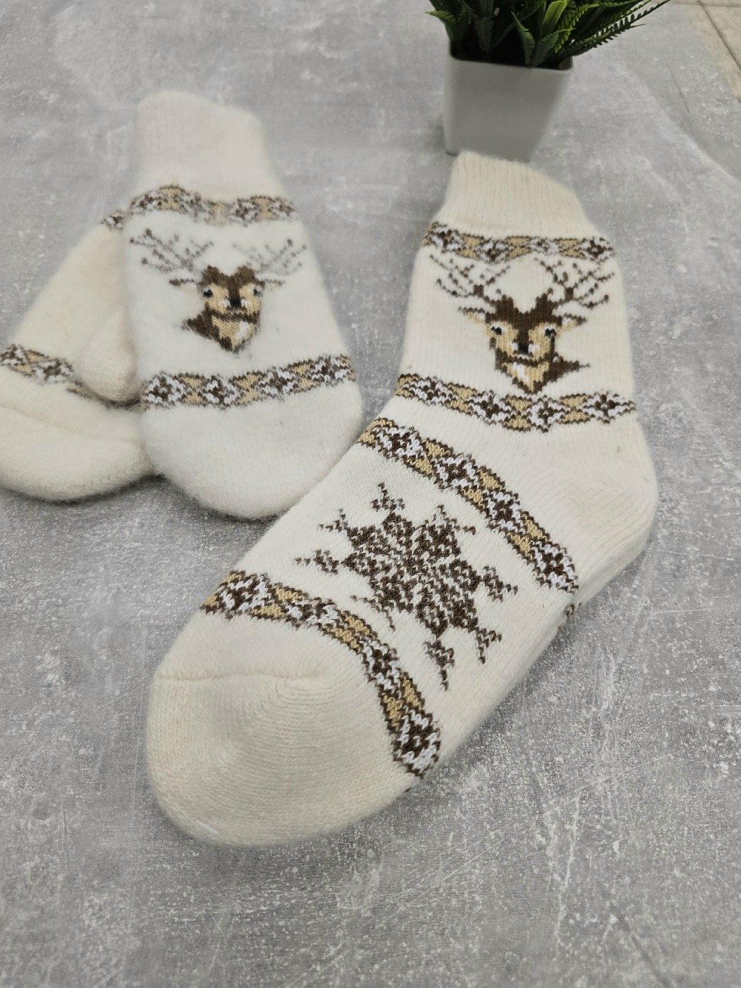 шерстяные носки с оленями,носки олень,носки шерстяные,носки шерстяные с оленями komax,шерстяные носки женские