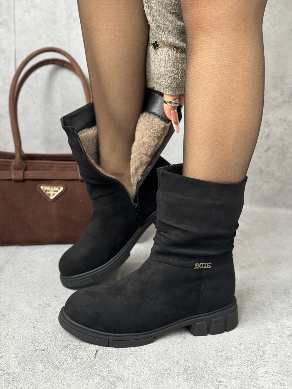 ,полусапоги,сапоги зимние замшевые женские фирмы еас,полусапожки,женская  зимняя