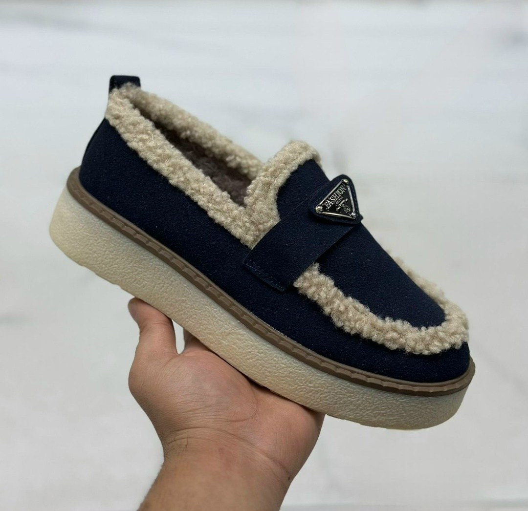 ,лоферы prada,лоферы с мехам,женская , прада