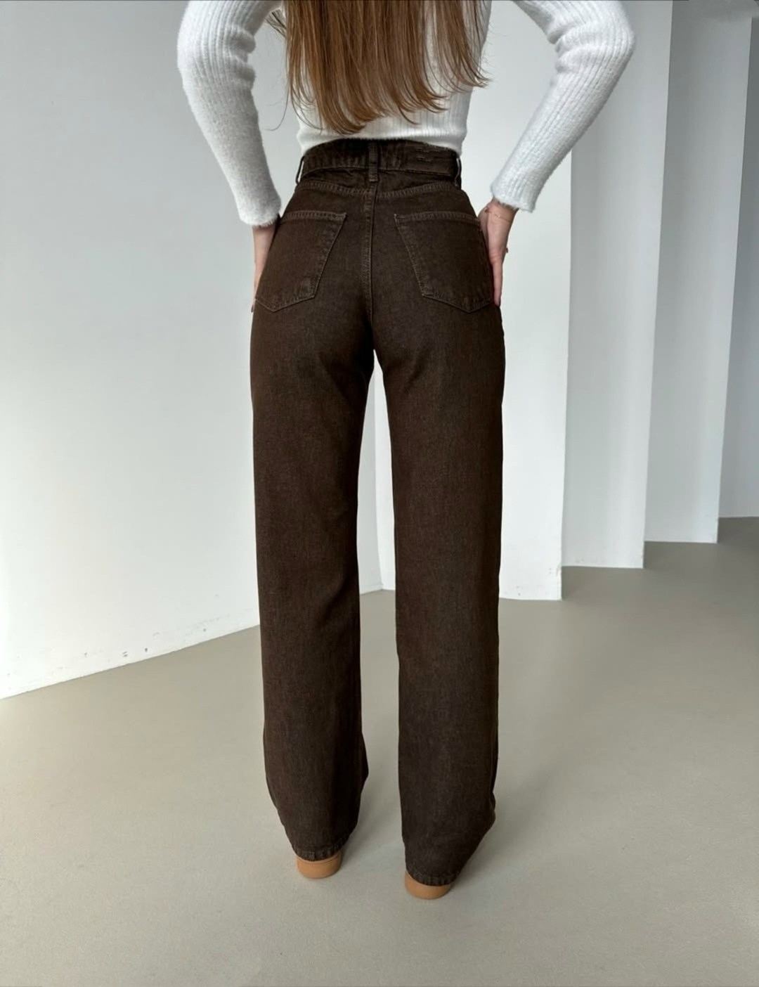 джинсы брюки,джинсы широкие,джинсовые брюки,коричневые джинсы,прямые джинсы