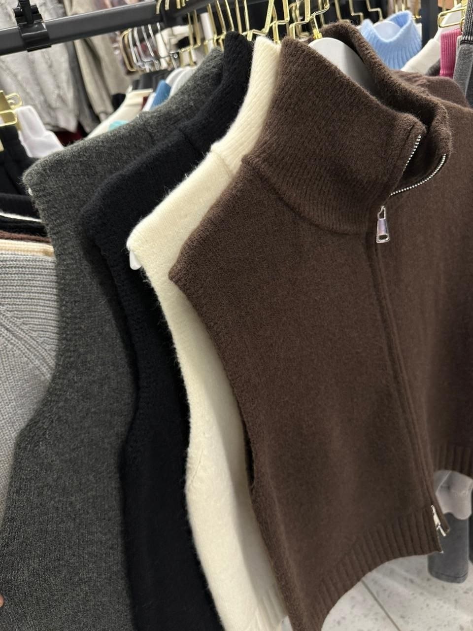 женский вязаный жилет,жилетка вязаная,вязаные жилеты,женские жилеты,жилетка женская