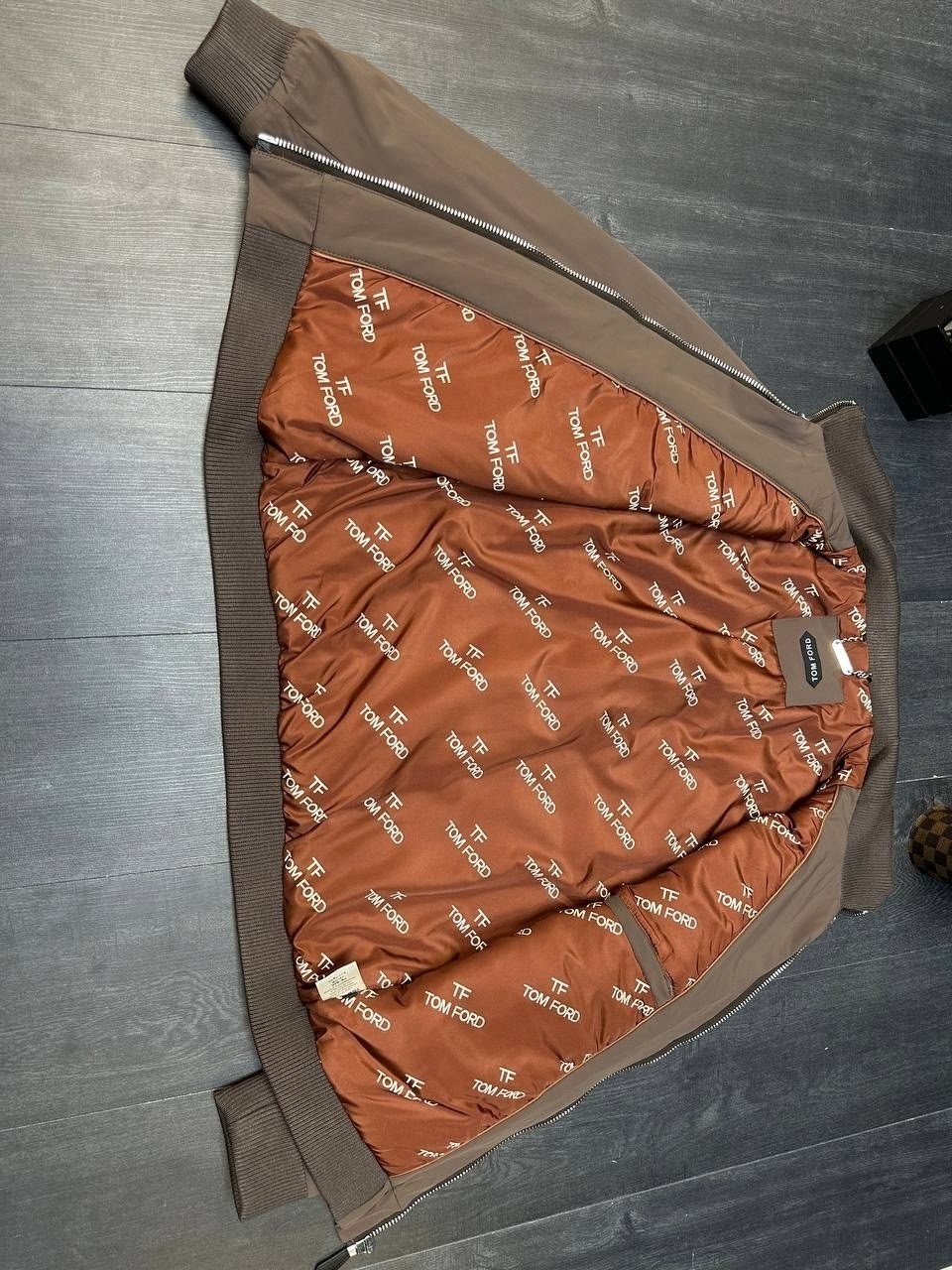 куртка бомбер,куртка,легкая куртка,куртка мужская