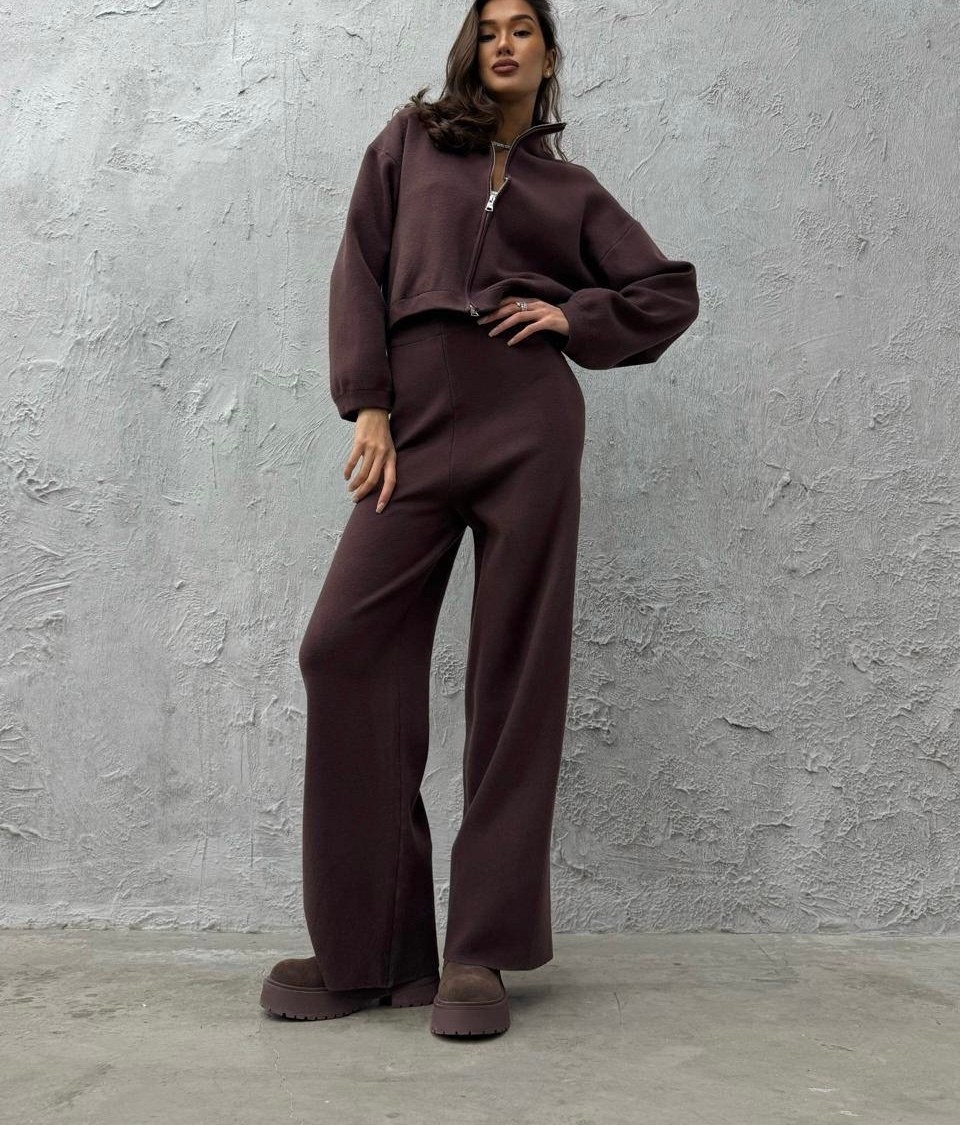 трикотажные костюмы,костюм женский на флисе,костюм на флисе,костюм с брюками,костюм черный