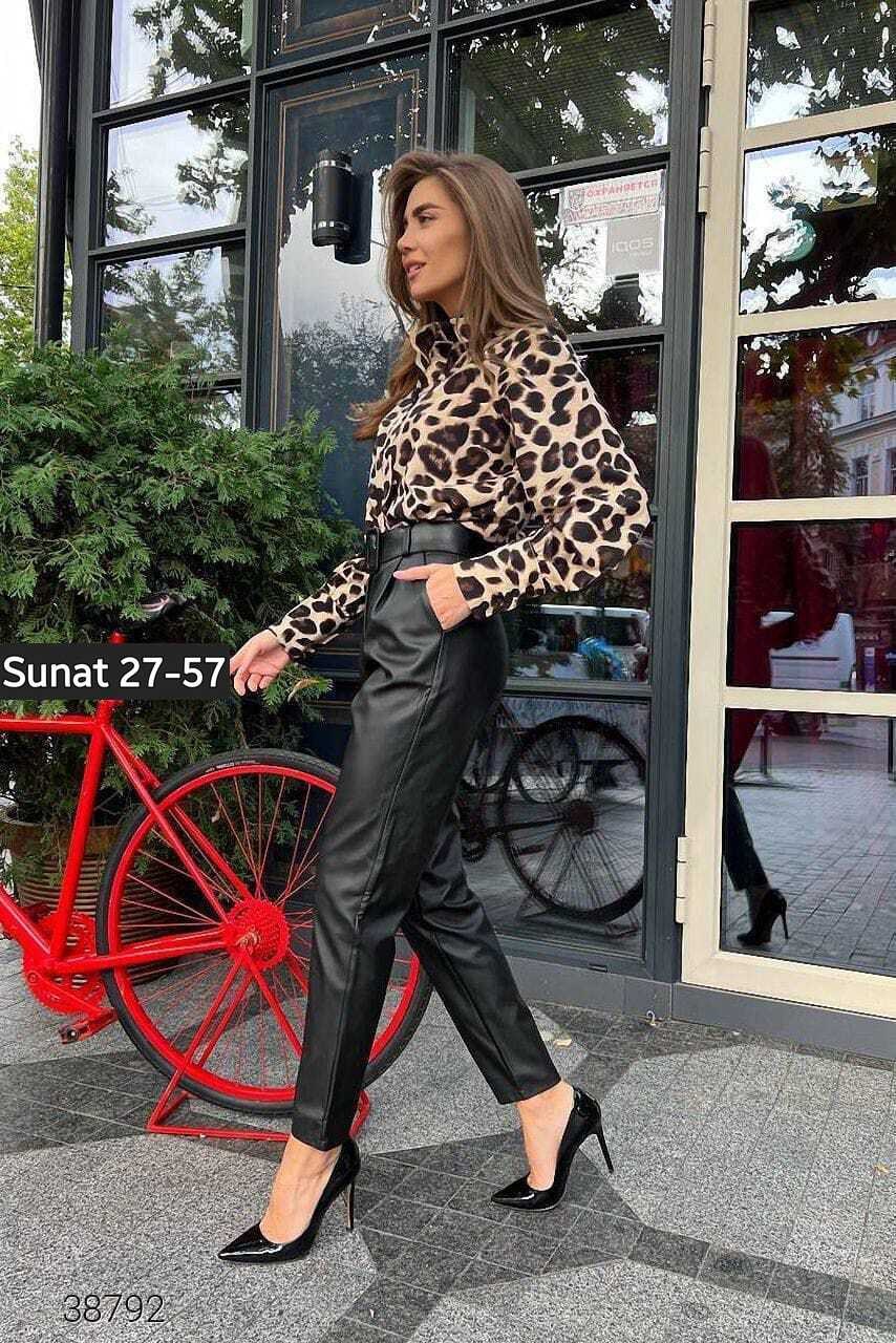 кожаные брюки женские,брюки кожаные,брюки из экокожи женские,прямые брюки из экокожи,брюки из эко кожи