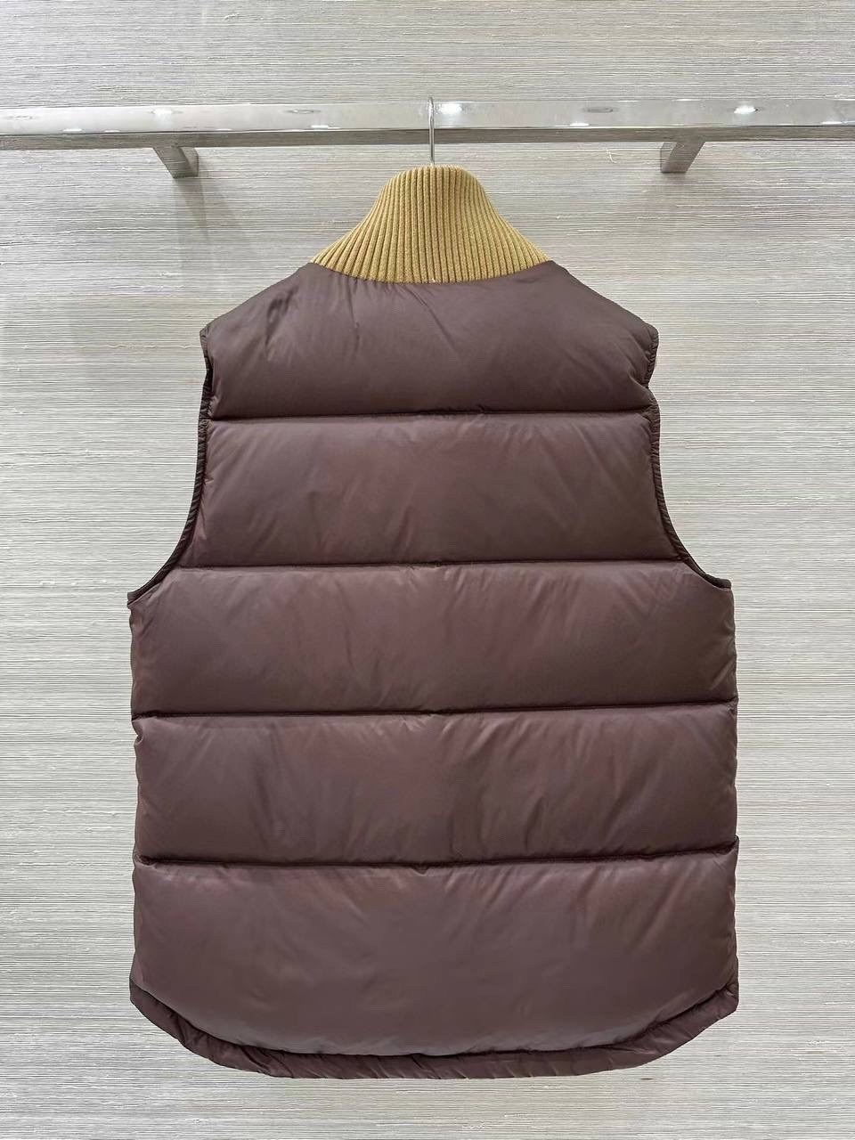 жилет,жилетка,безрукавка жилет,теплый жилет,женская жилетка