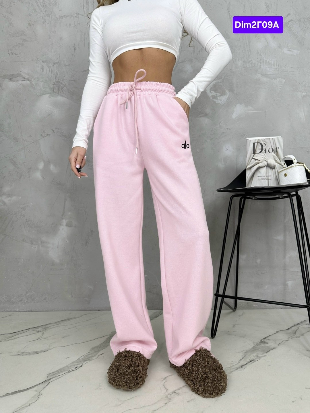 спортивные штаны женские,спортивные штаны,розовые брюки,штаны модные,спортивные брюки