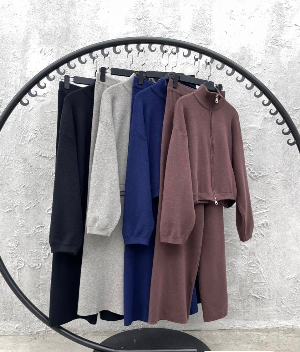 трикотажные костюмы,костюм женский на флисе,костюм на флисе,костюм с брюками,костюм черный