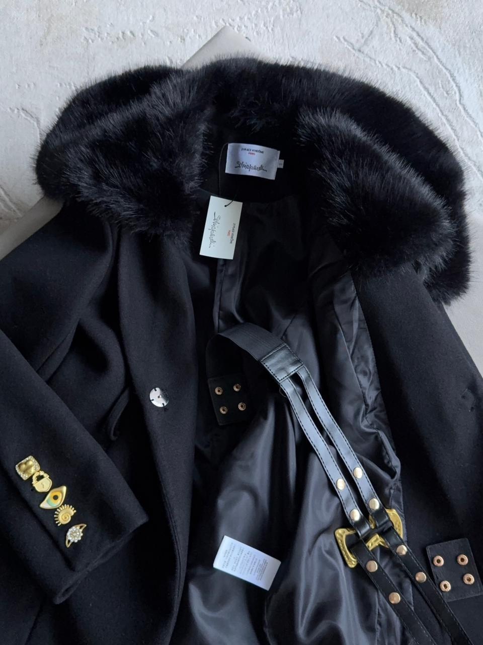 пальто с воротником,шерстяное пальто,пальто с мехом,пальто с меховым воротником,пальто теплое