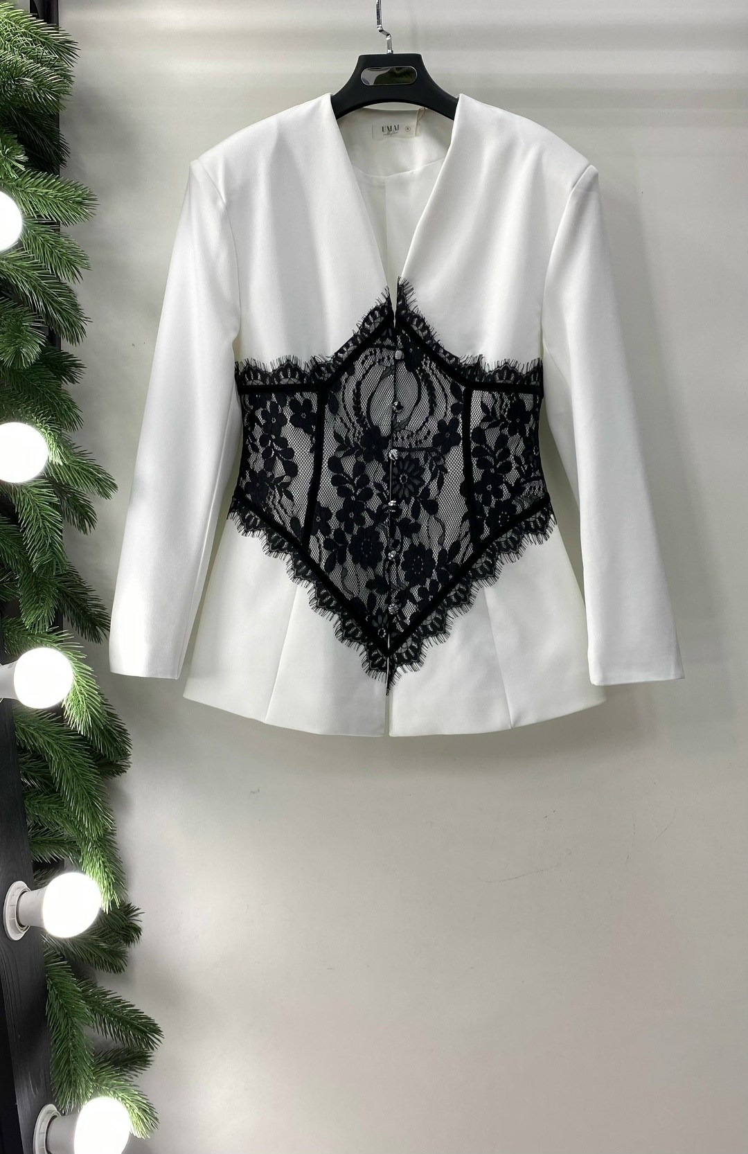 жакет с кружевом,платье кружевное,стильные наряды,пиджак с кружевом