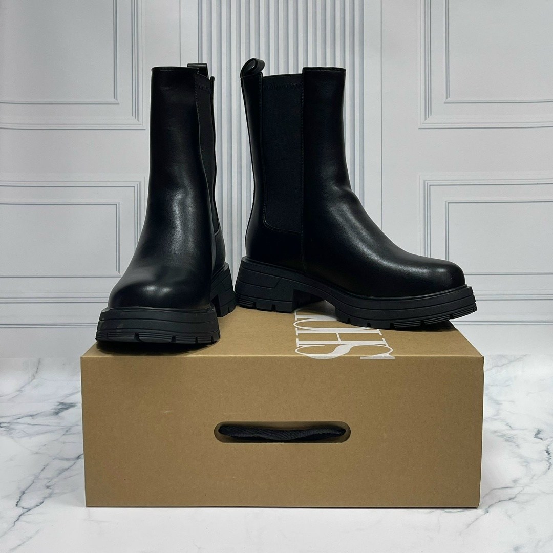 ,ботинки челси на толстой подошве,женские ботинки челси,ботинки челси баленсиага женские,ботинки челси