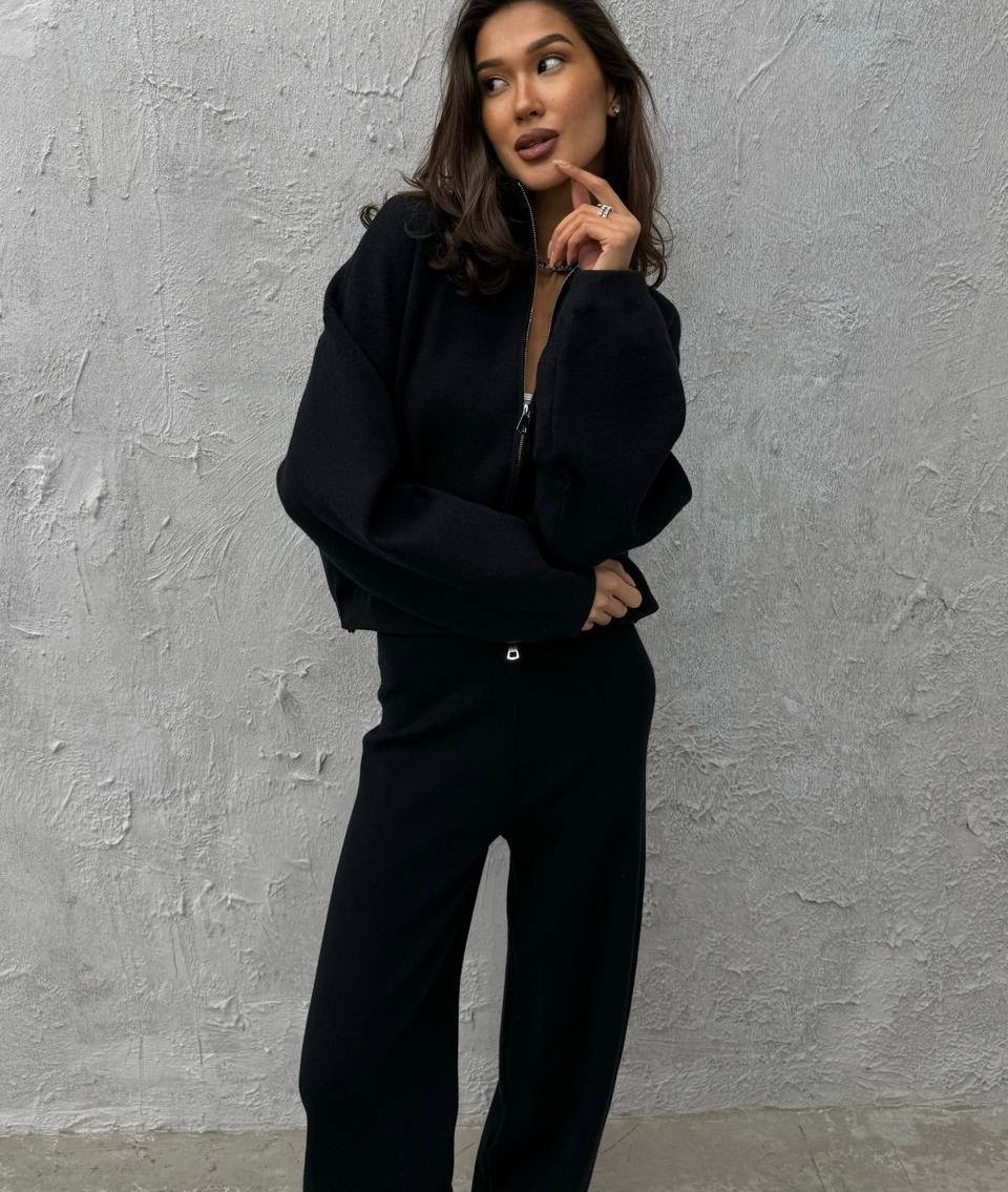 трикотажные костюмы,костюм женский на флисе,костюм на флисе,костюм с брюками,костюм черный