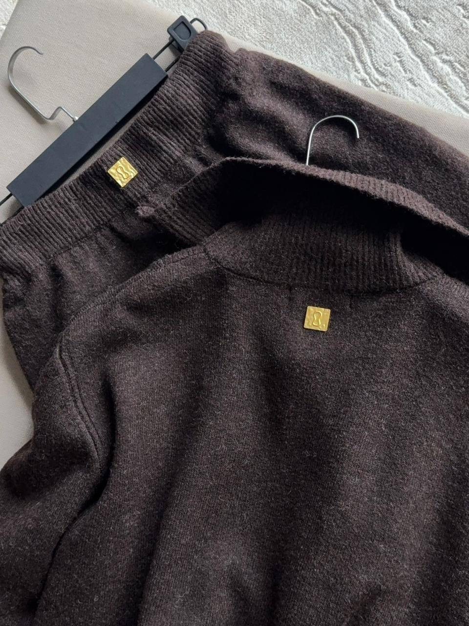 костюмы брючные,костюм трикотажный,вязаные костюмы,трикотажные костюмы женские