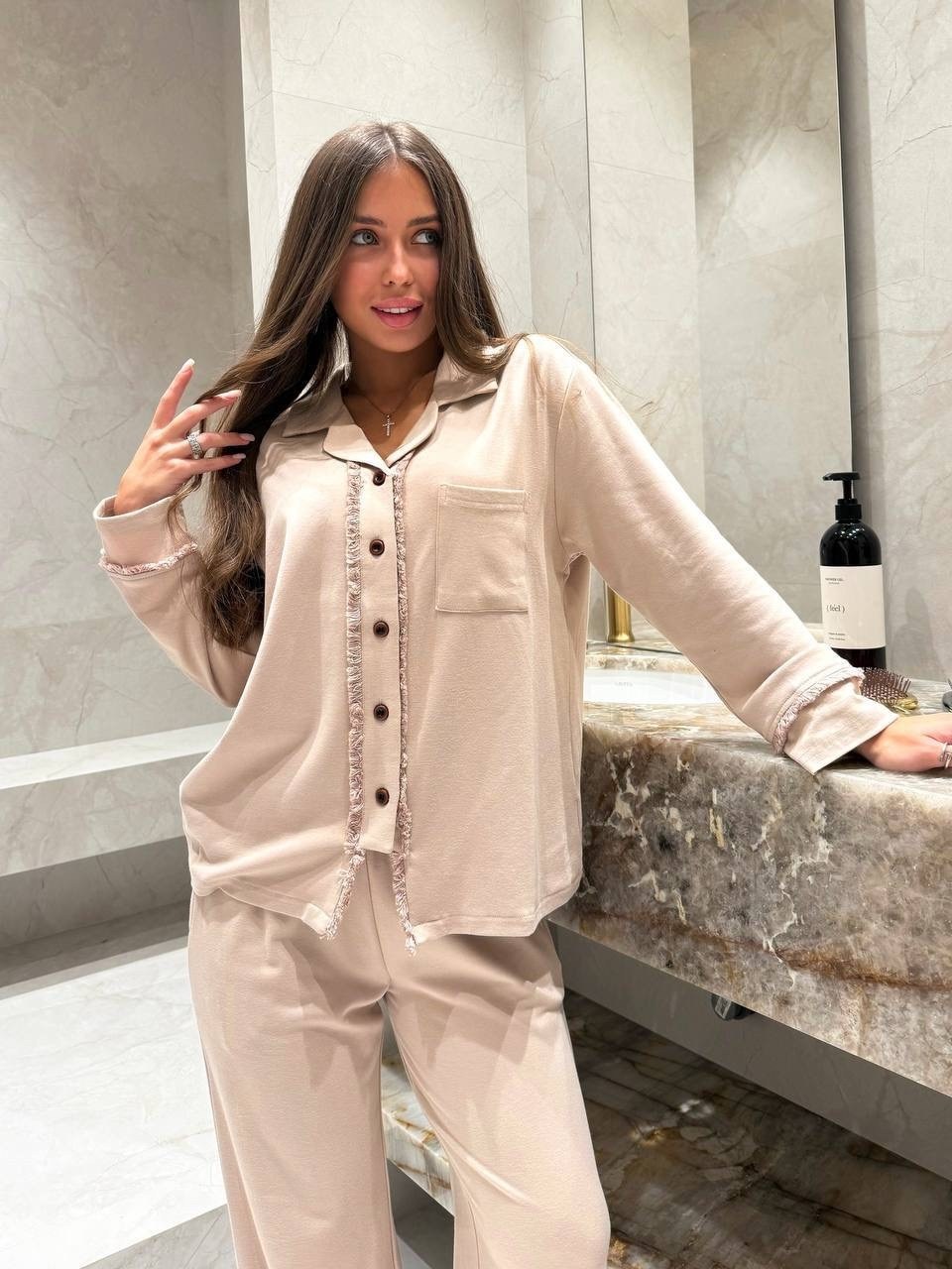 брючные женские костюмы,костюм бежевый,костюмы женские,женский костюм с брюками,пижамные костюмы