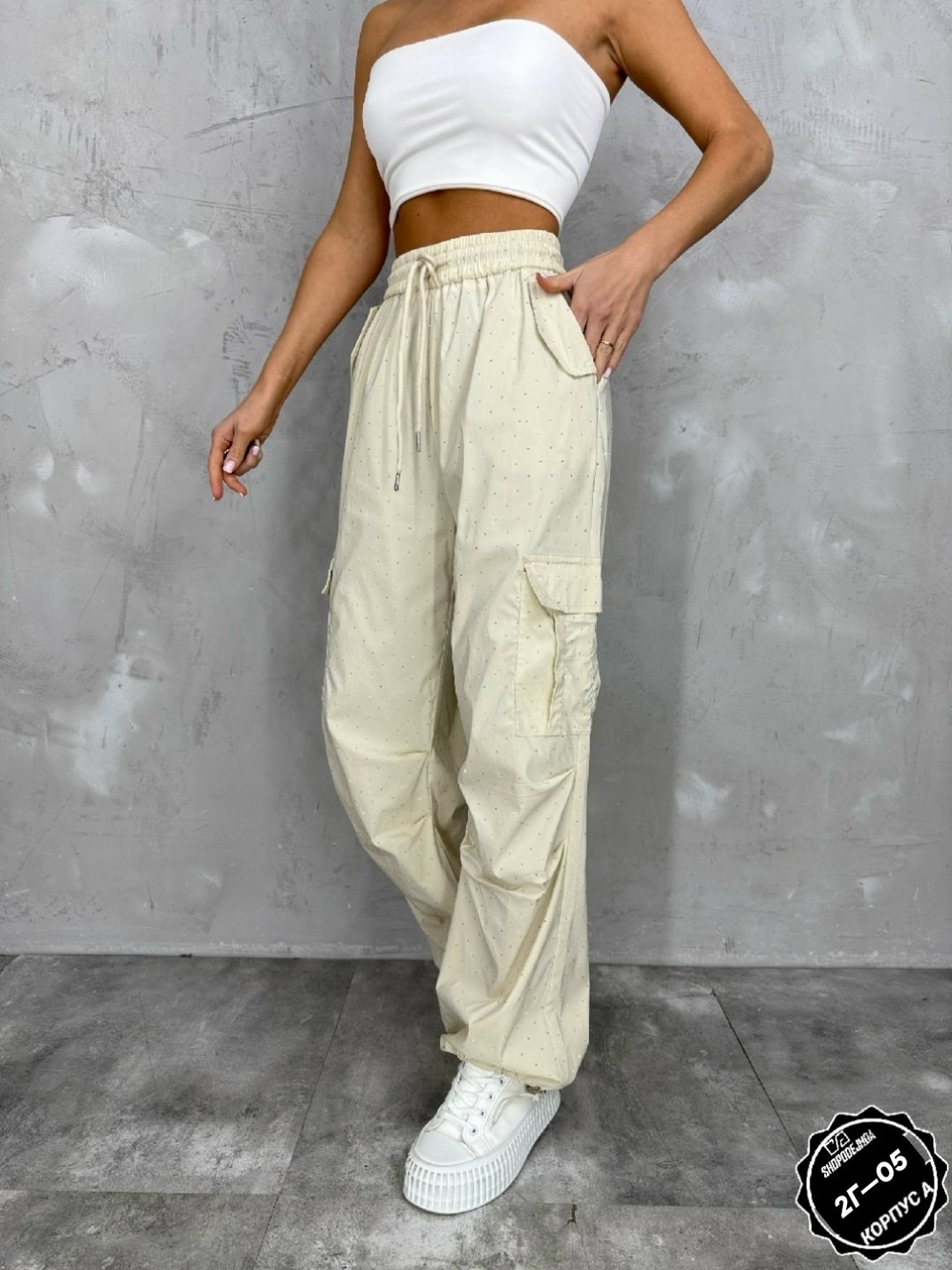 штаны со стразами,спортивные брюки женские,штаны клëш,спортивные брюки,штанах