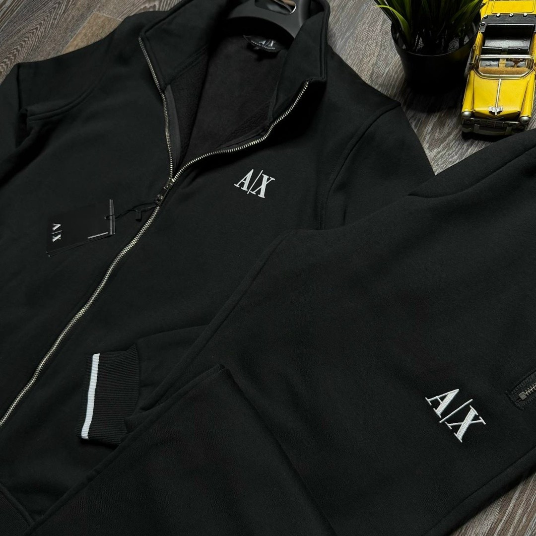 спортивный костюм armani,спортивный костюм армани эксчендж мужской,спортивный костюм armani exchange,мужские спортивные костюмы,спортивные костюм