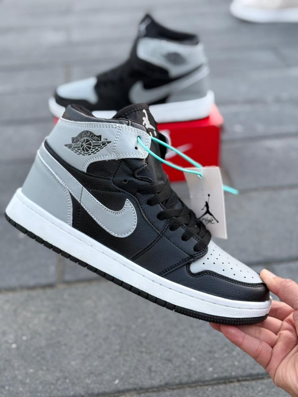nike air jordan 1 retro high,nike air jordan 1 mid,nike air jordan 1 mid se,nike air jordan 1 retro high og,nike air jordan 1
