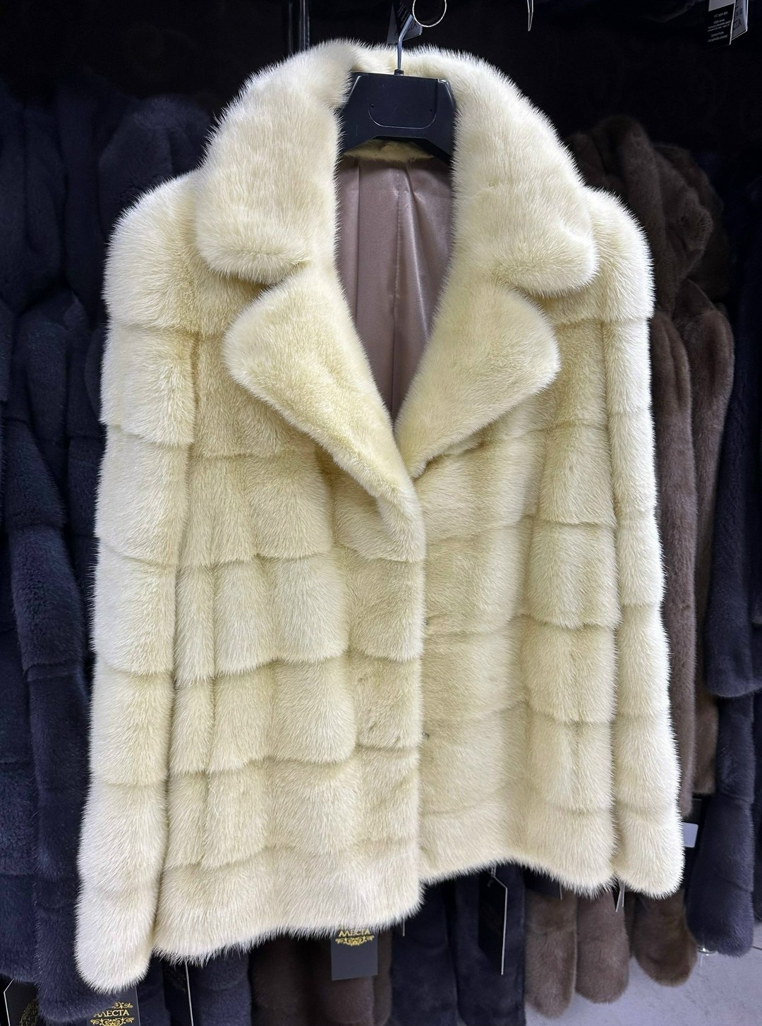 норковая шуба,норковая шуба белая,шуба норка,шуба из норки,полушубок из норки