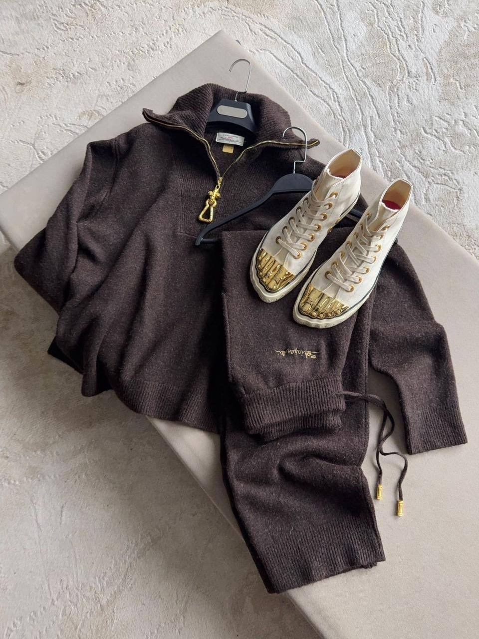 костюмы брючные,костюм трикотажный,вязаные костюмы,трикотажные костюмы женские