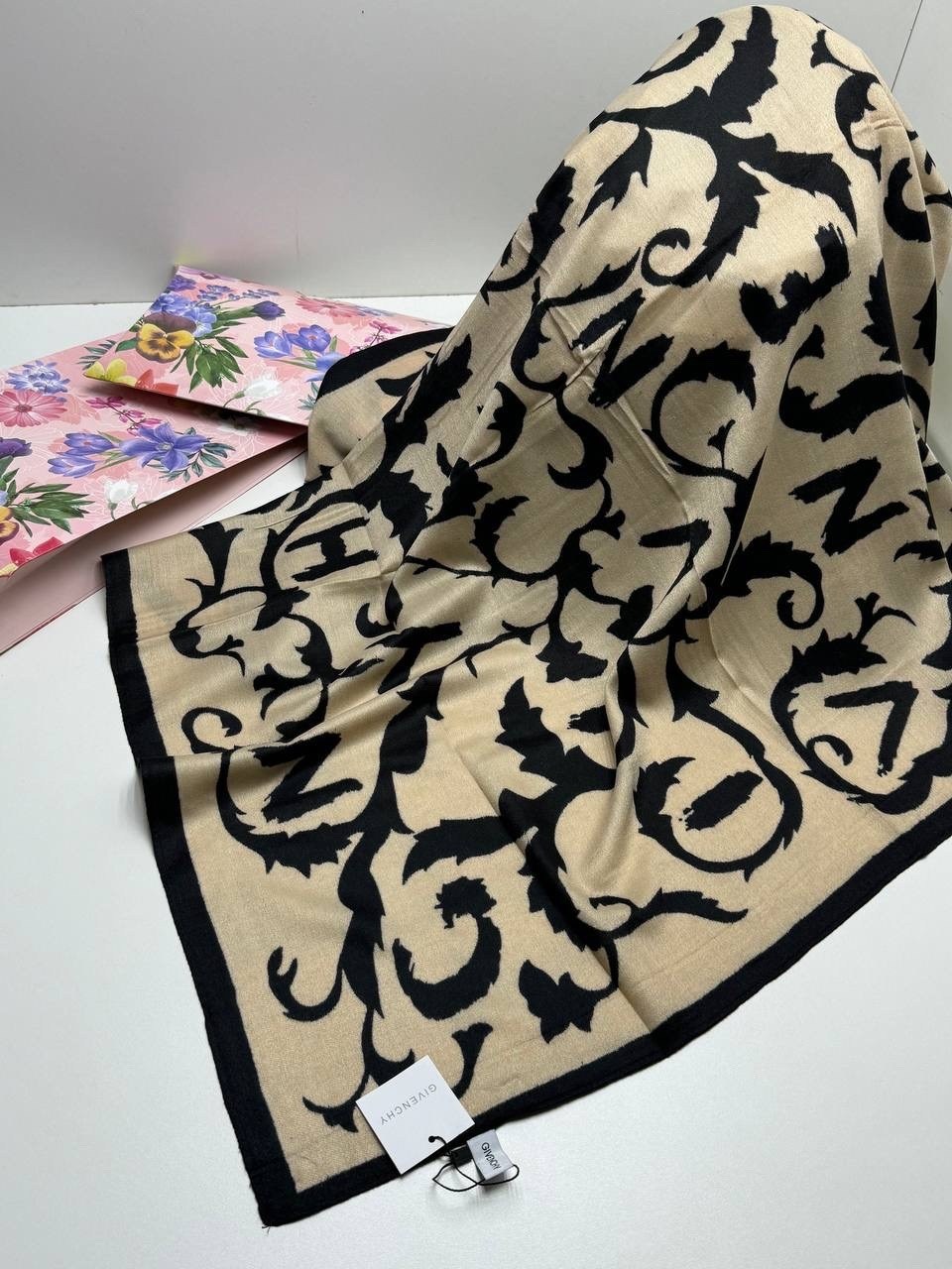 брендовый платок,платок живанши,брендовые платки,платки женские,палантин женские
