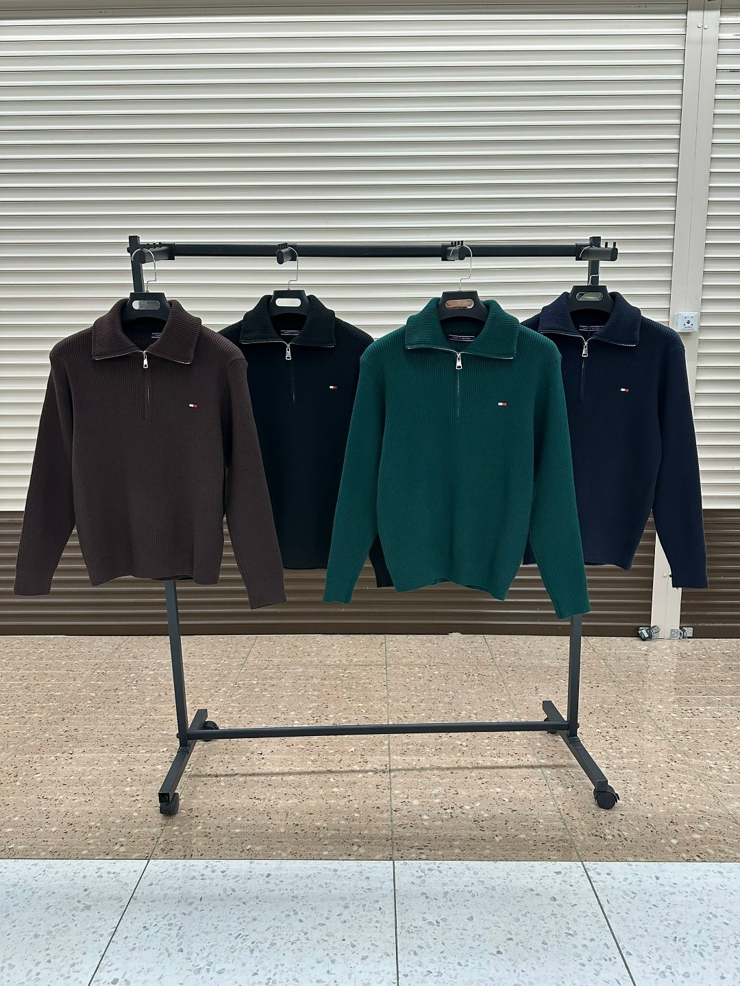 джемпер томми хилфигер мужской,мужские свитеры tommy hilfiger,мужской джемпер tommy hilfiger,пуловер мужской,свитеры tommy hilfiger