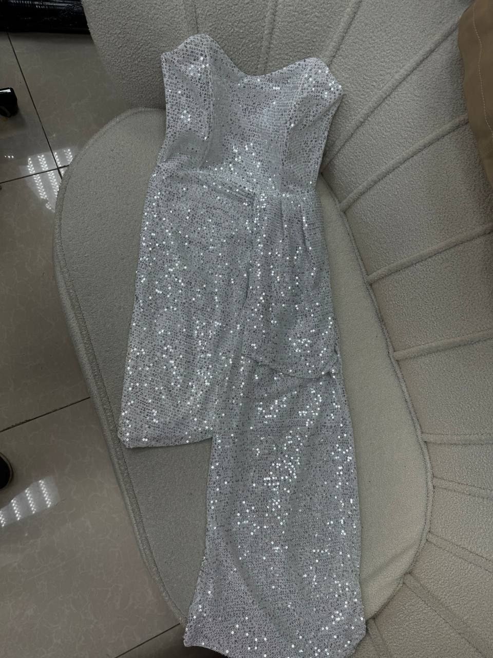 платье серебряное,вечернее платье,женское вечернее платье,вечернее платье с пайетками,модное вечернее платье
