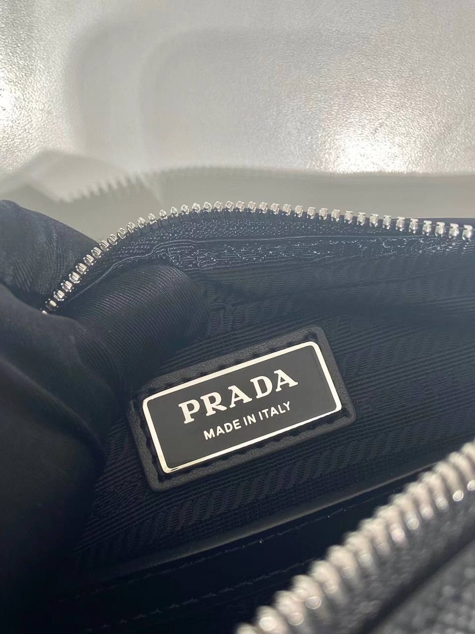 сумка мужская prada,сумка prada через плечо,prada сумка на плечо,сумка мужская,сумка prada через плечо черный
