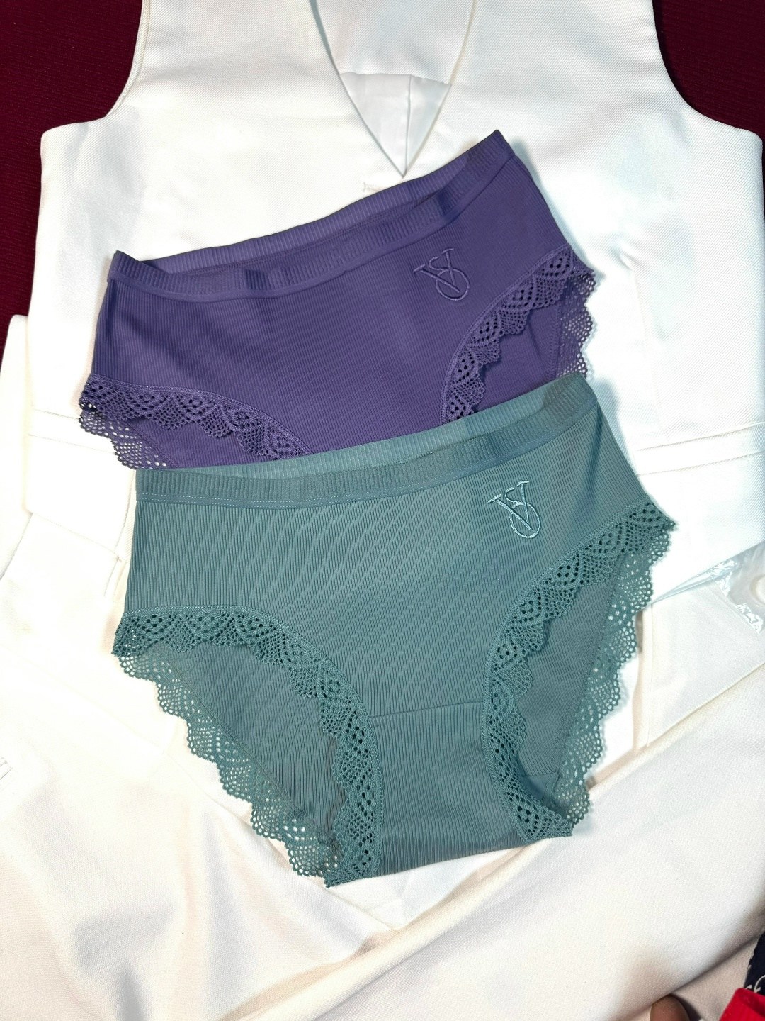 комплект женских трусов,комплект трусов,нижнее белье женский,женские трусы хлопковые,трусы с кружевами