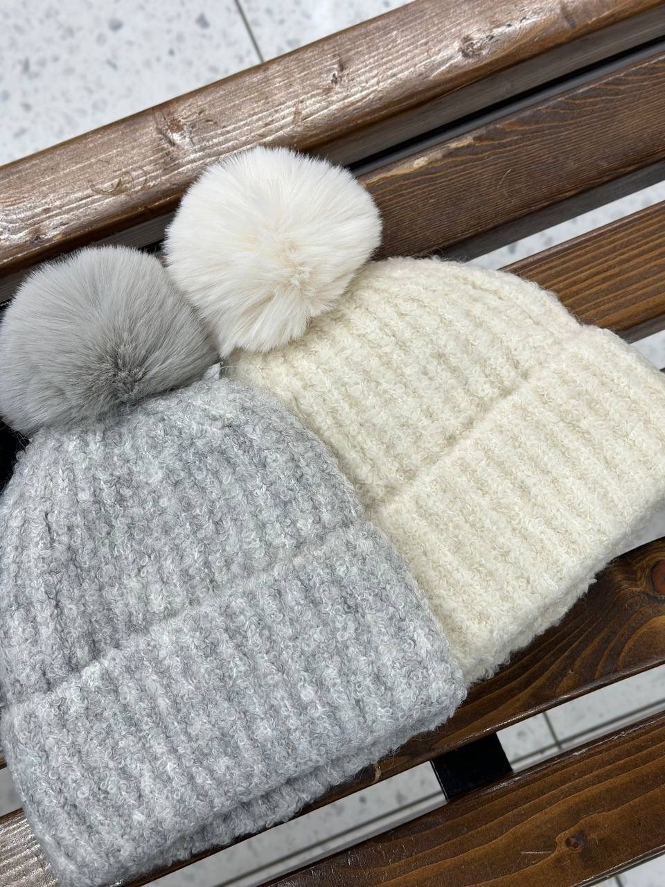 шапка женская меховая,модная зимняя шапка,женские шапки,шапка с мехом,шапка для женщин