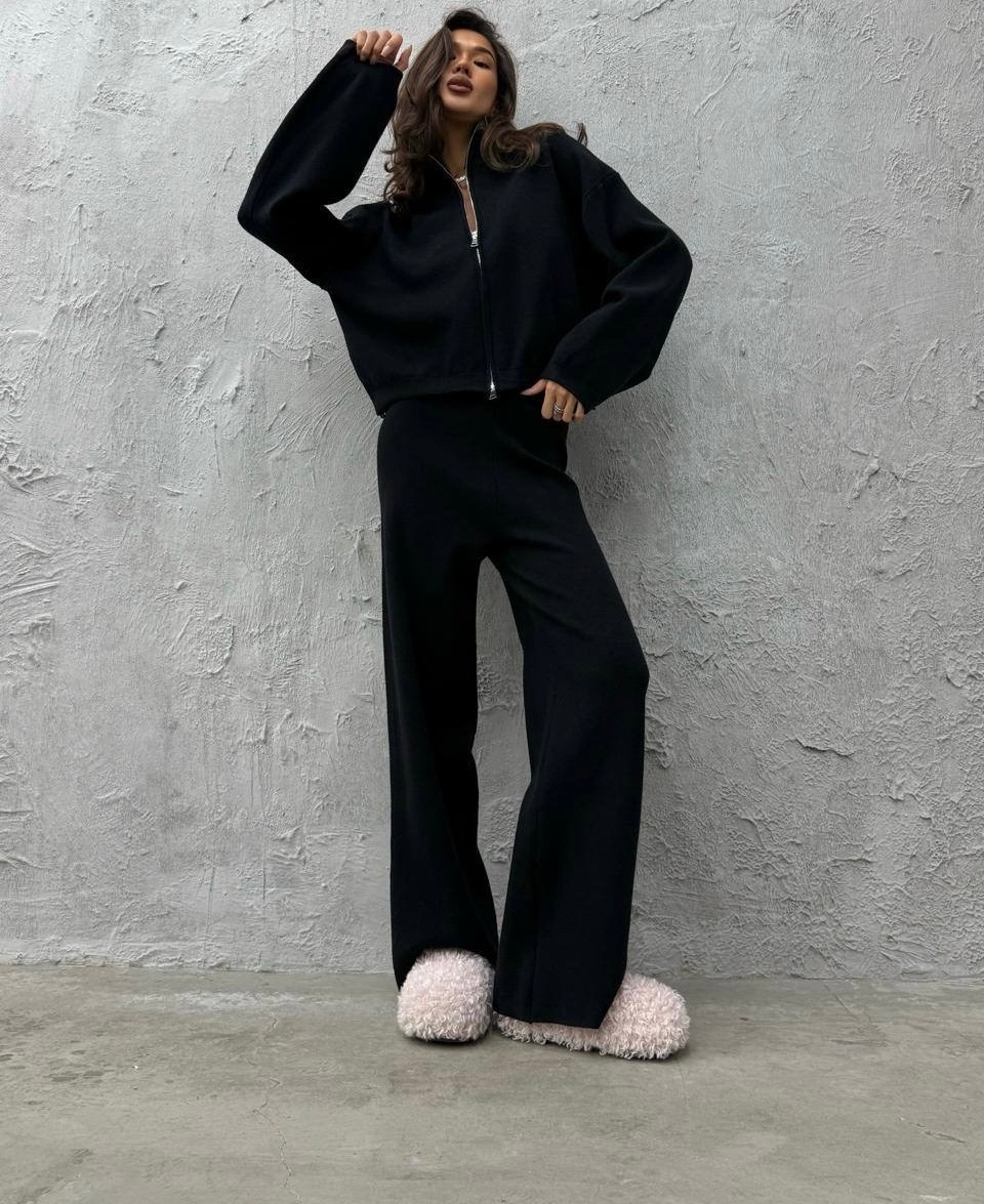 трикотажные костюмы,костюм женский на флисе,костюм на флисе,костюм с брюками,костюм черный