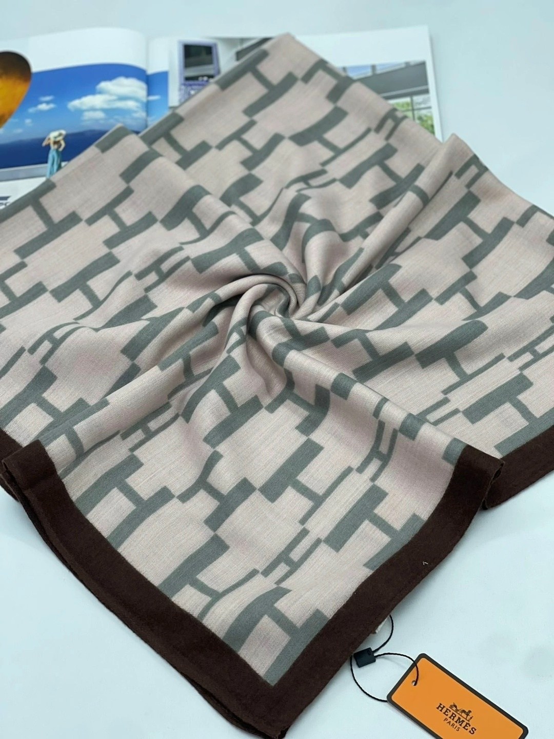 брендовый платок,шарфы и платки,брендовый платок hermes,шарф женские,брендовые платки