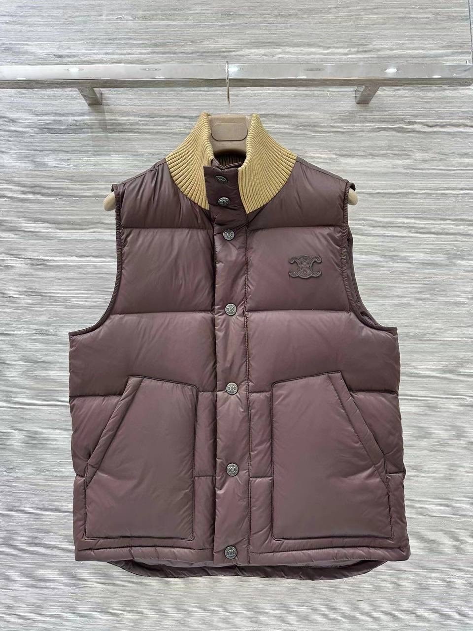 жилет,жилетка,безрукавка жилет,теплый жилет,женская жилетка