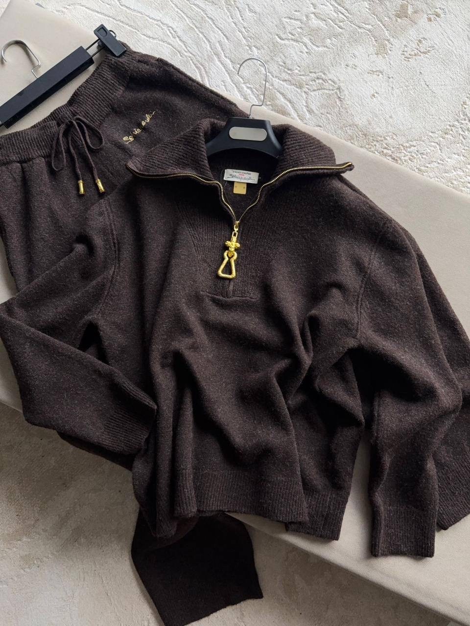 костюмы брючные,костюм трикотажный,вязаные костюмы,трикотажные костюмы женские