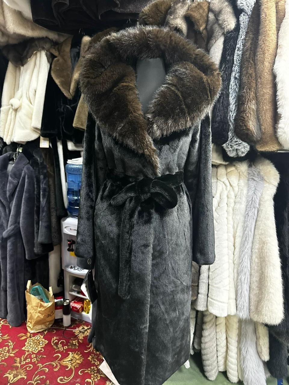 шуба под норку,шуба женская,норковая шуба с капюшоном,черная норковая шуба,шуба норковая