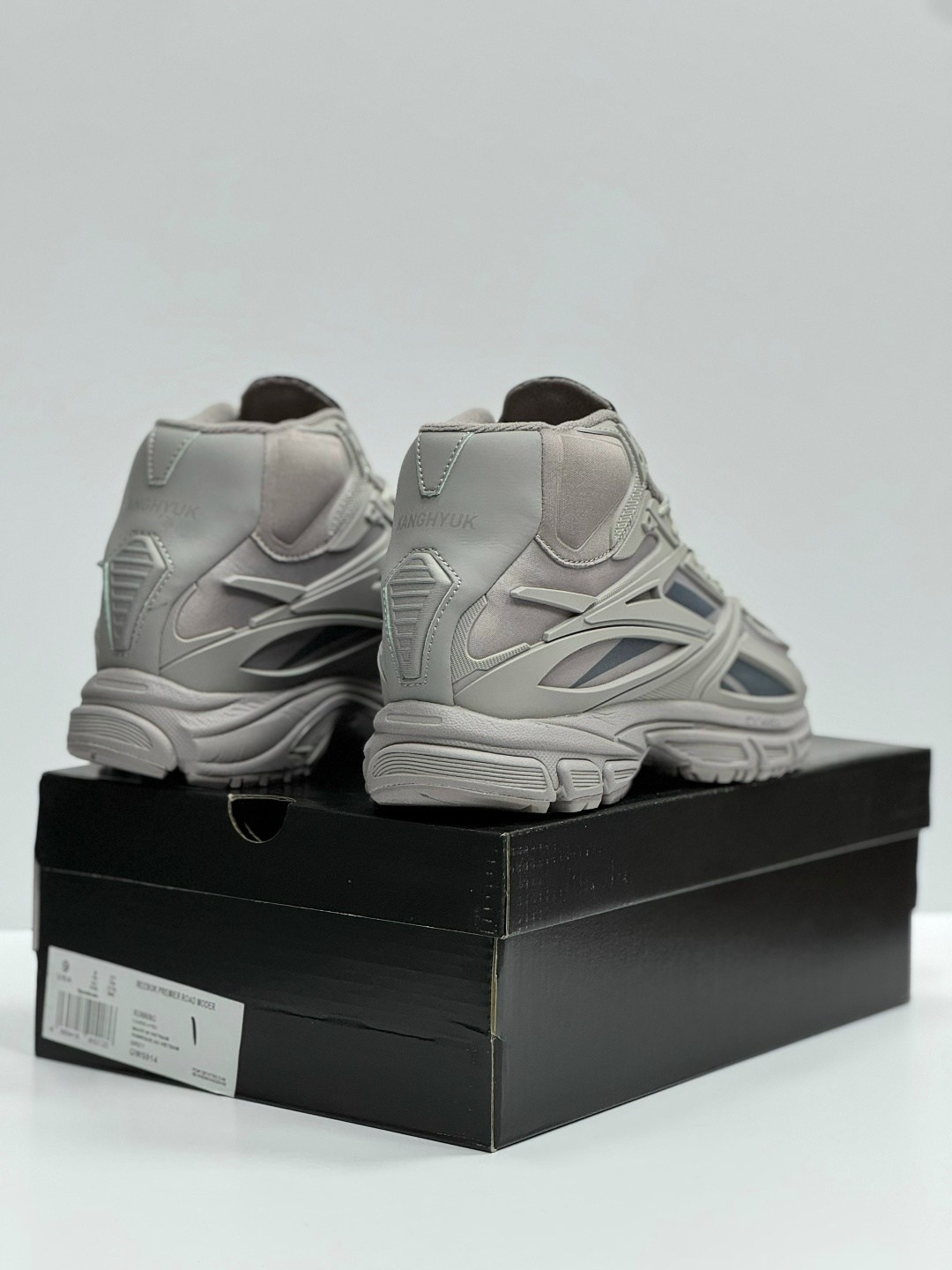 reebok premier road modern,kanghyuk x reebok premier road modern mid gr,кроссовки reebok,кроссовки,кроссовки reebok premier