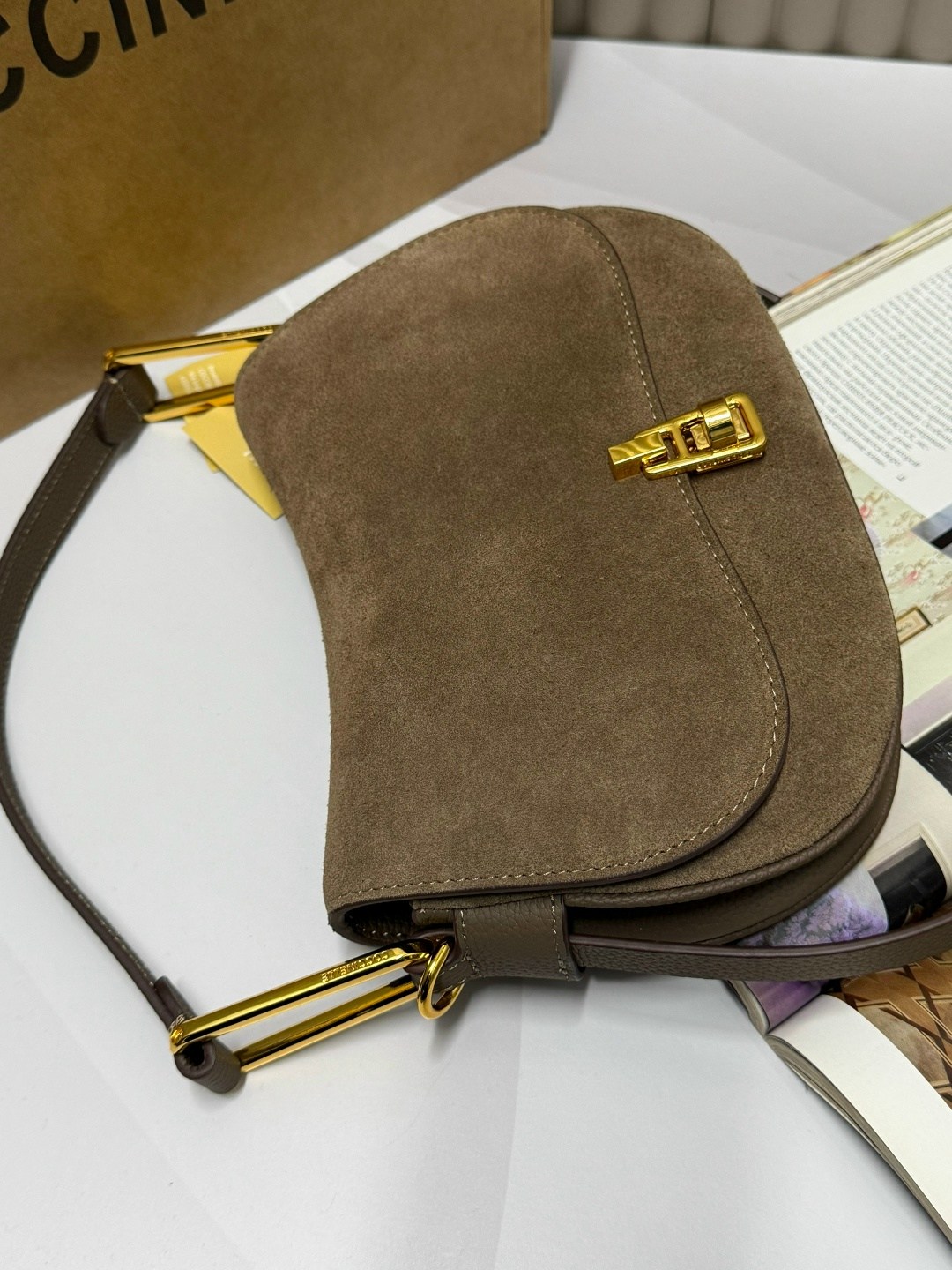 coccinelle сумка,замшевая сумка,сумка женская брендовая,сумка женская натуральная замша,сумка