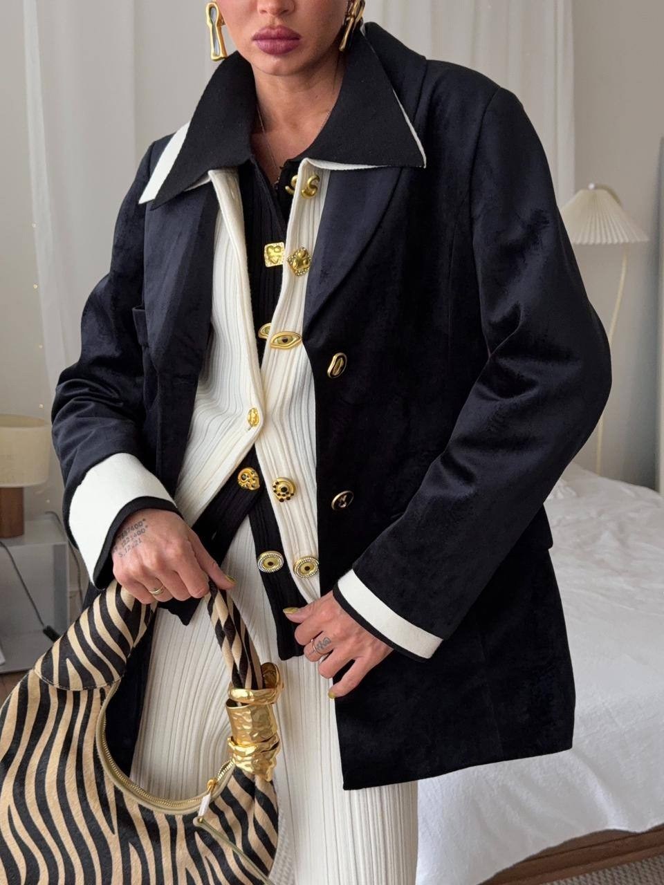 двубортный пиджак,костюмы женские,женский пиджак,костюмы двойки