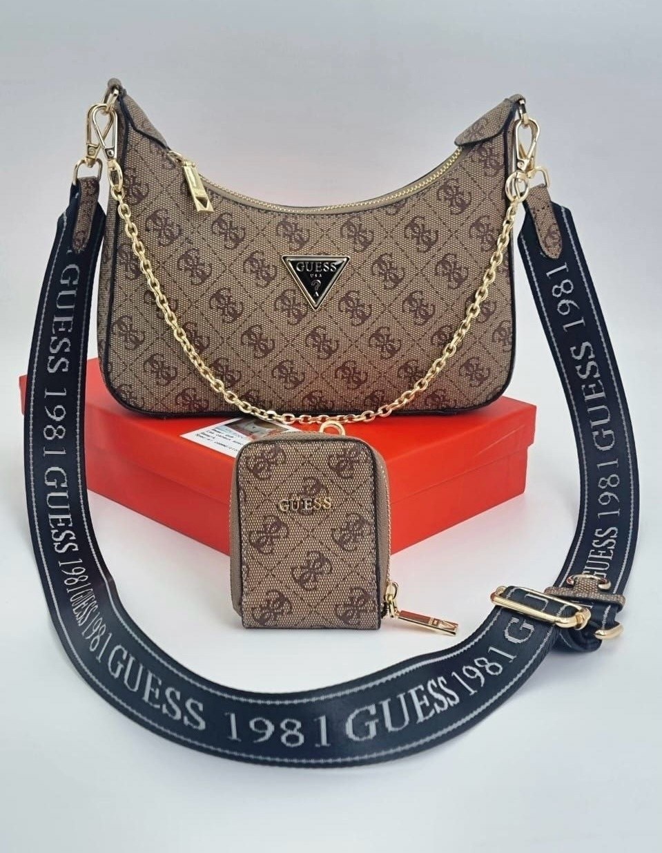 guess сумка,cумка женская guess,guess сумка на плечо,сумки,сумка