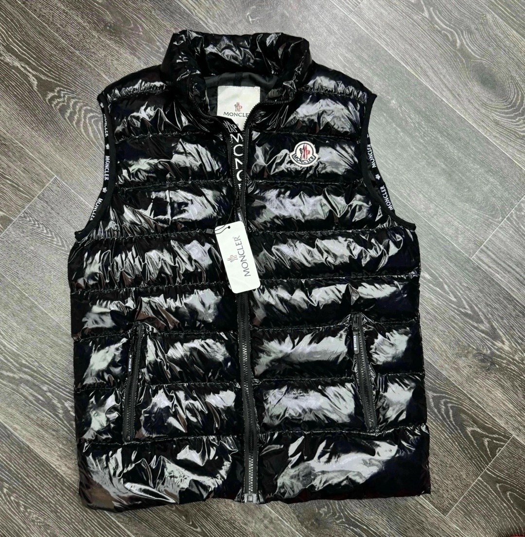 жилетка монклер,жилетка moncler мужская,жилетка moncler,жилетка монклер оригинал,жилет moncler