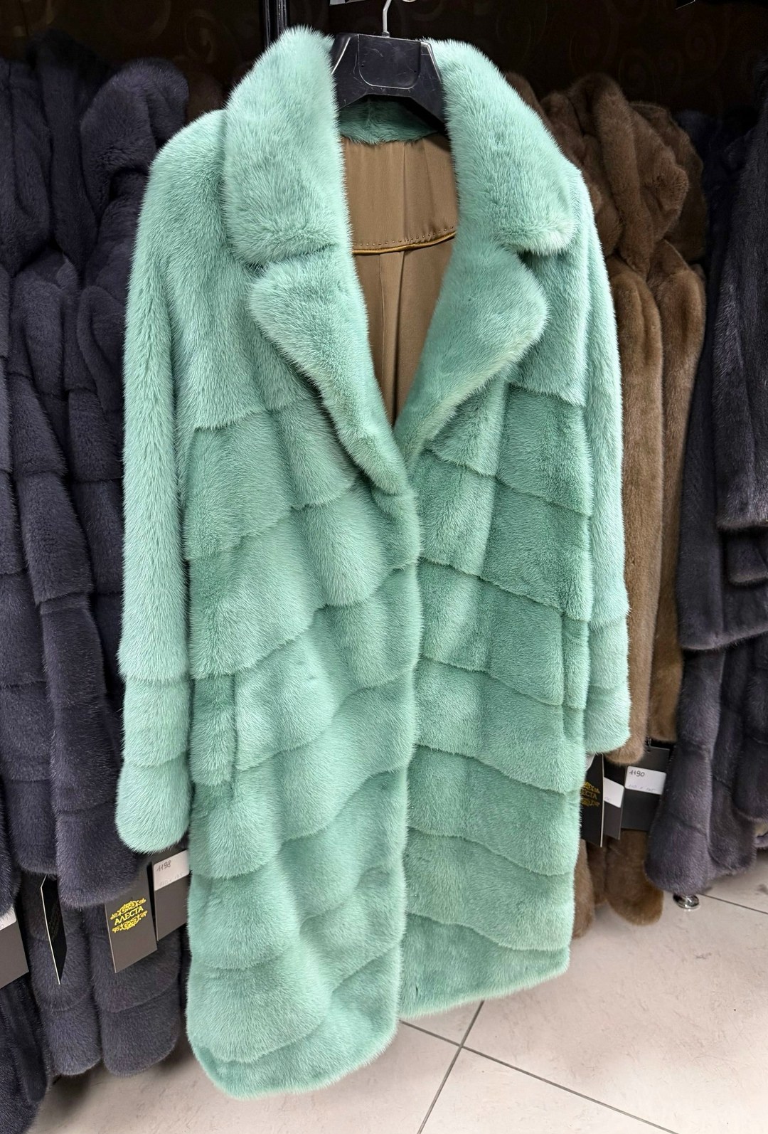 зеленая норковая шуба,норковая шуба,шуба из норки,шуба искусственная,шуба норка