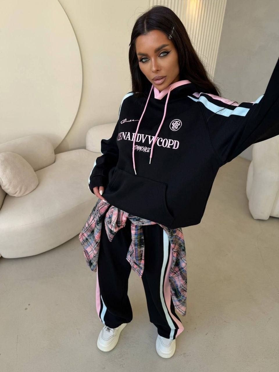 спортивные костюмы,повседневный костюм,костюм стильный,повседневный спортивный костюм,женский спортивный костюм