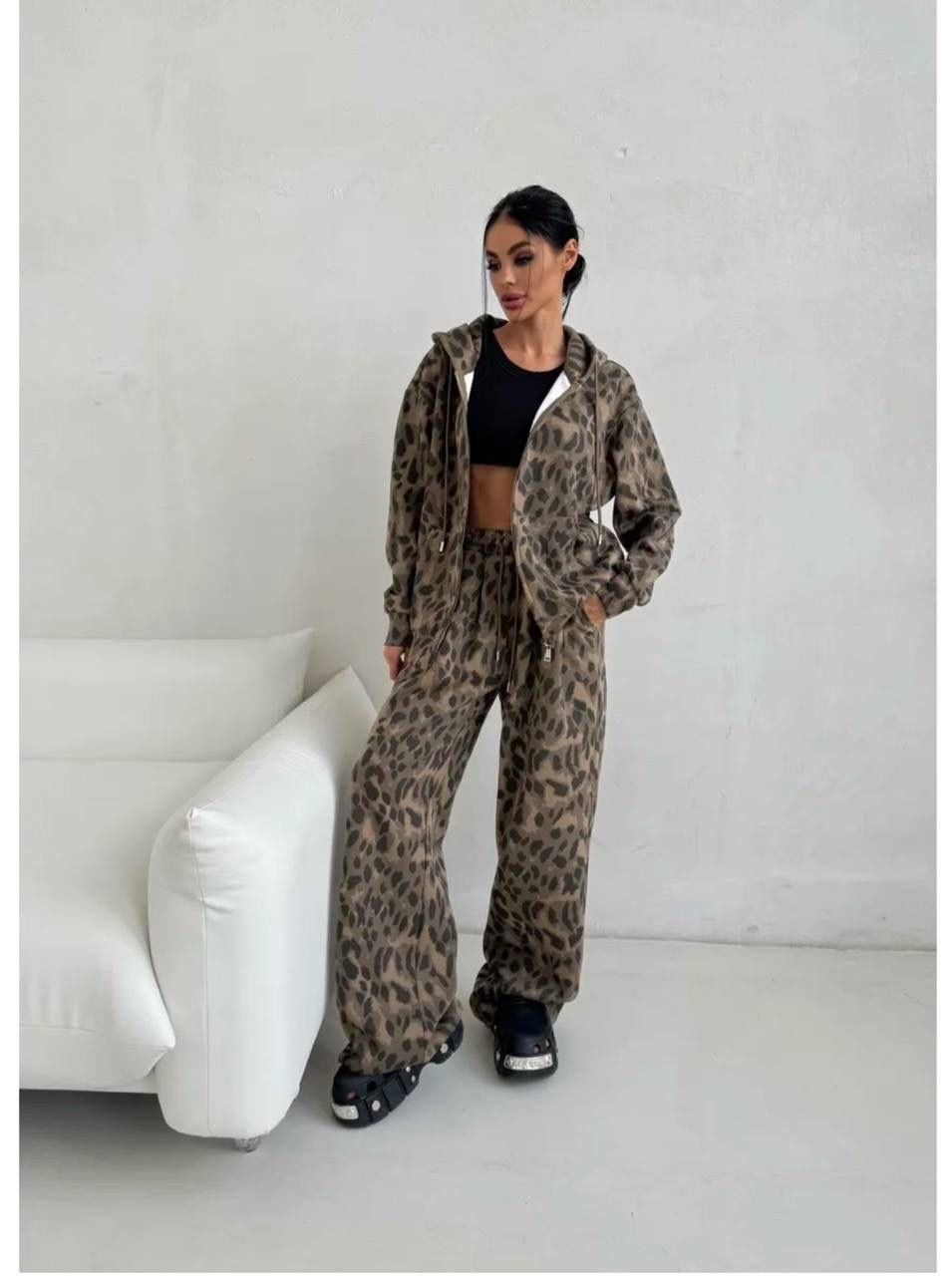 леопардовый костюм,леопардовый костюм женский,костюмы женские,женский костюм на флисе,костюм женский леопард