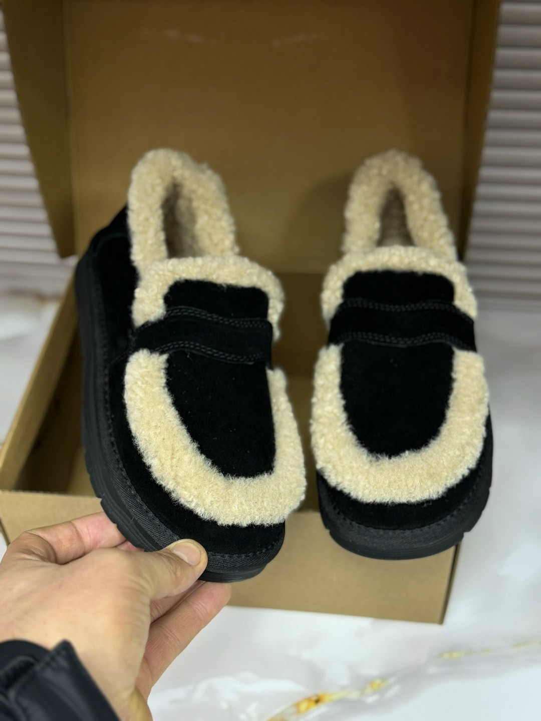 ,женская ,лоферы на меху, женская зимняя,меховые лоферы