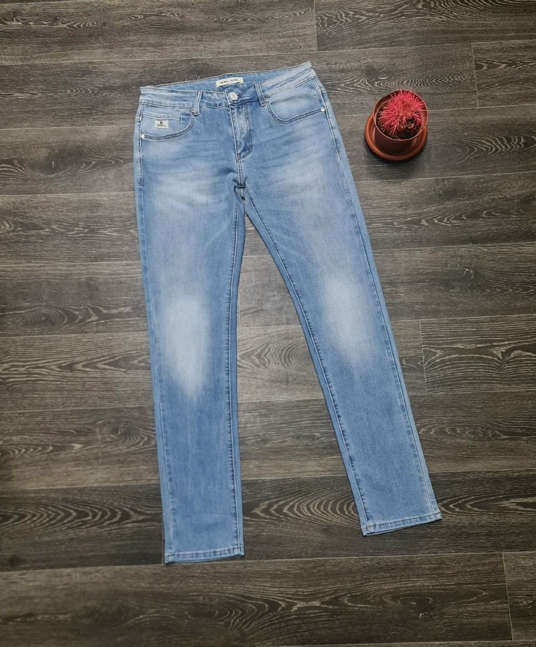 джинсы женские,джинсы джинсы,голубые джинсы,джинсы узкие,джинсы мужские