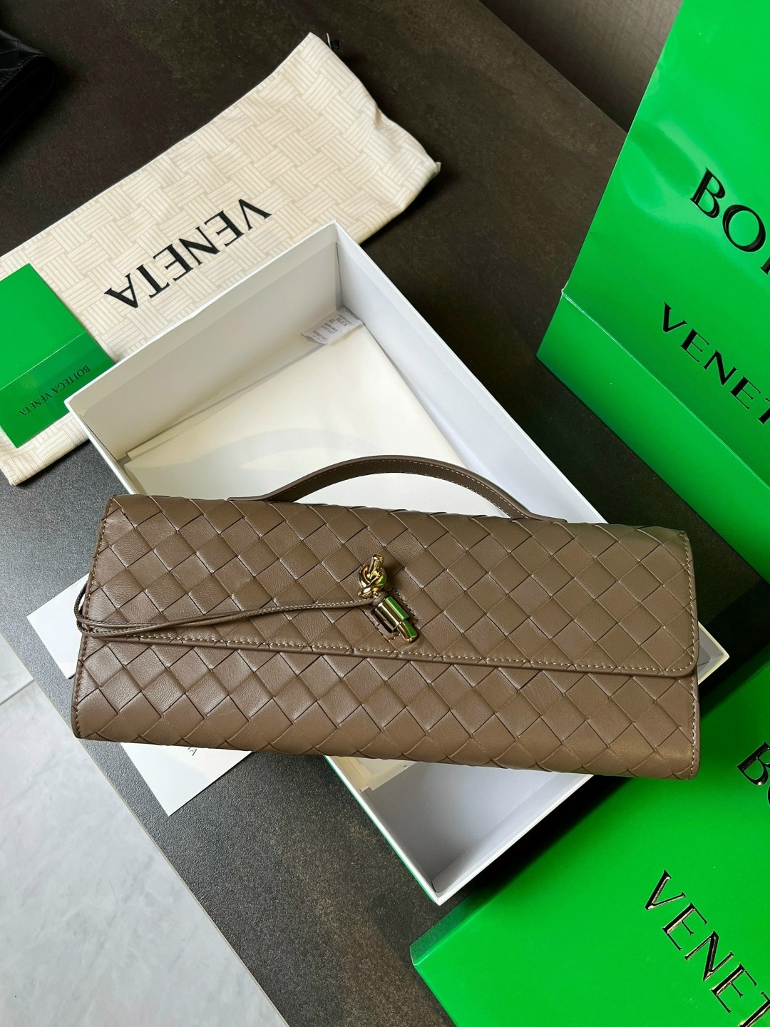 bottega veneta сумки женские,bottega veneta сумка,bottega veneta клатч,сумка bottega,bottega veneta сумки 2025