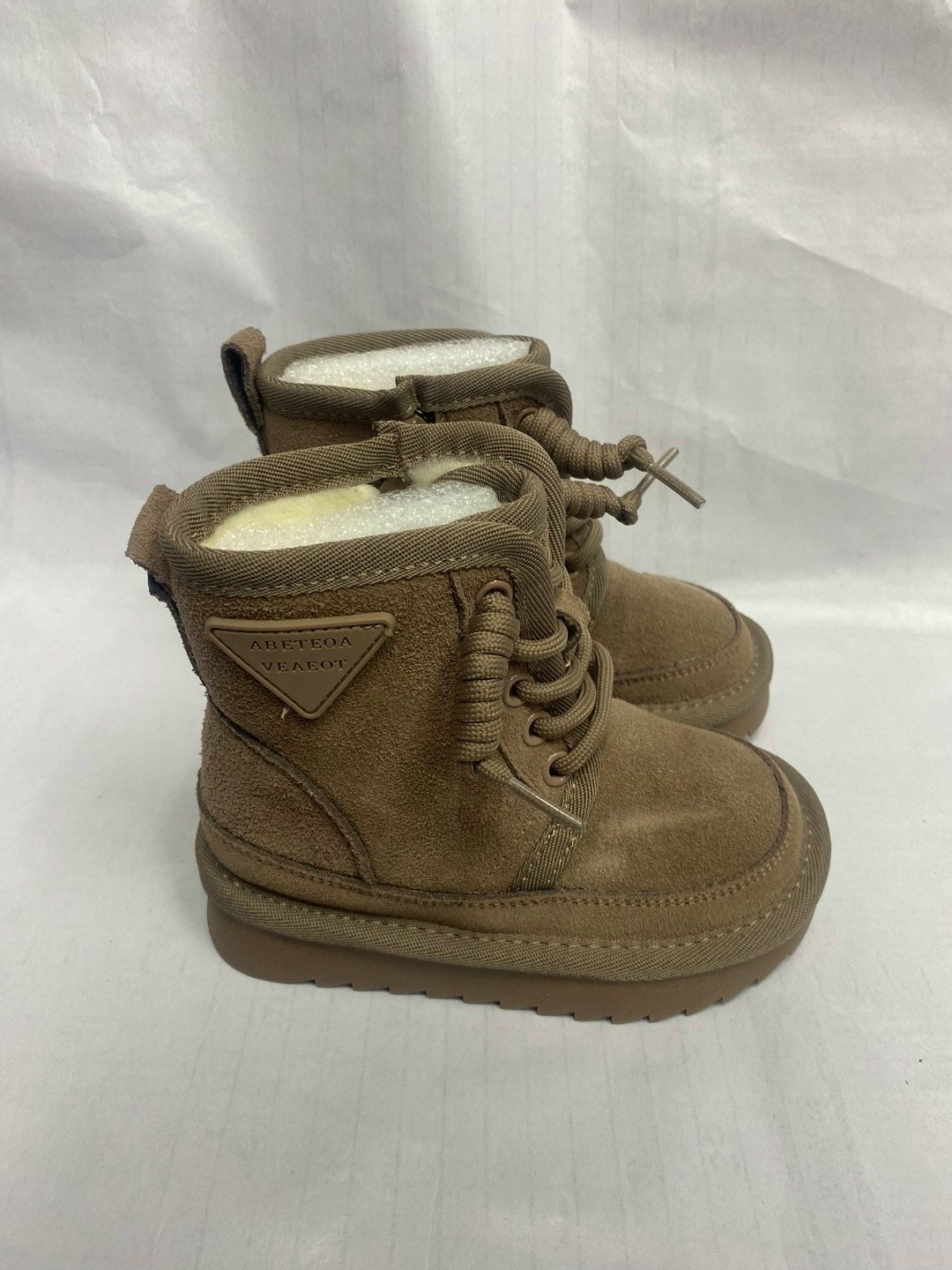 ,ugg neumel,детские зимние ботинки,детские ботинки,ботинки ugg kids neumel ii